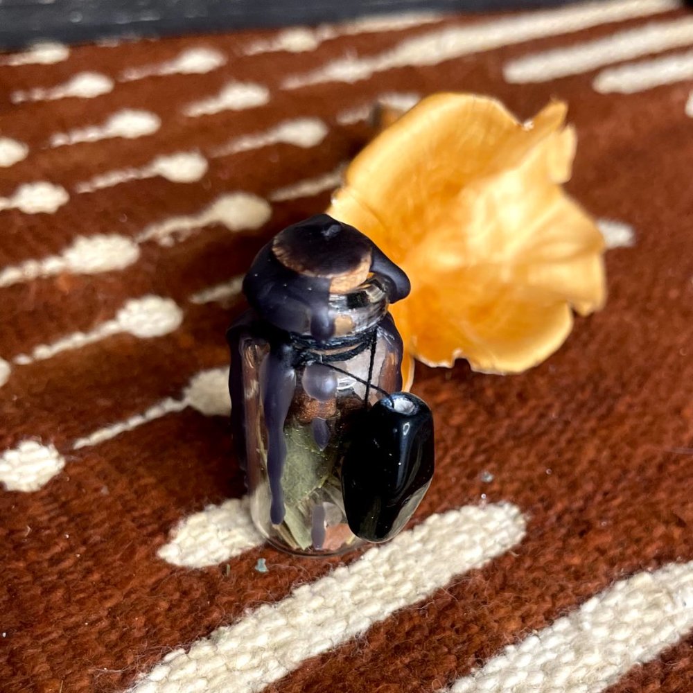 ☽ Mini Protection Spell Jar ☽